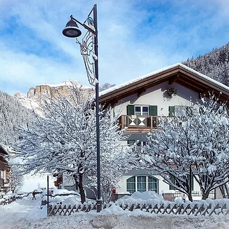 Cesa Stefi Apartment Canazei Luaran gambar